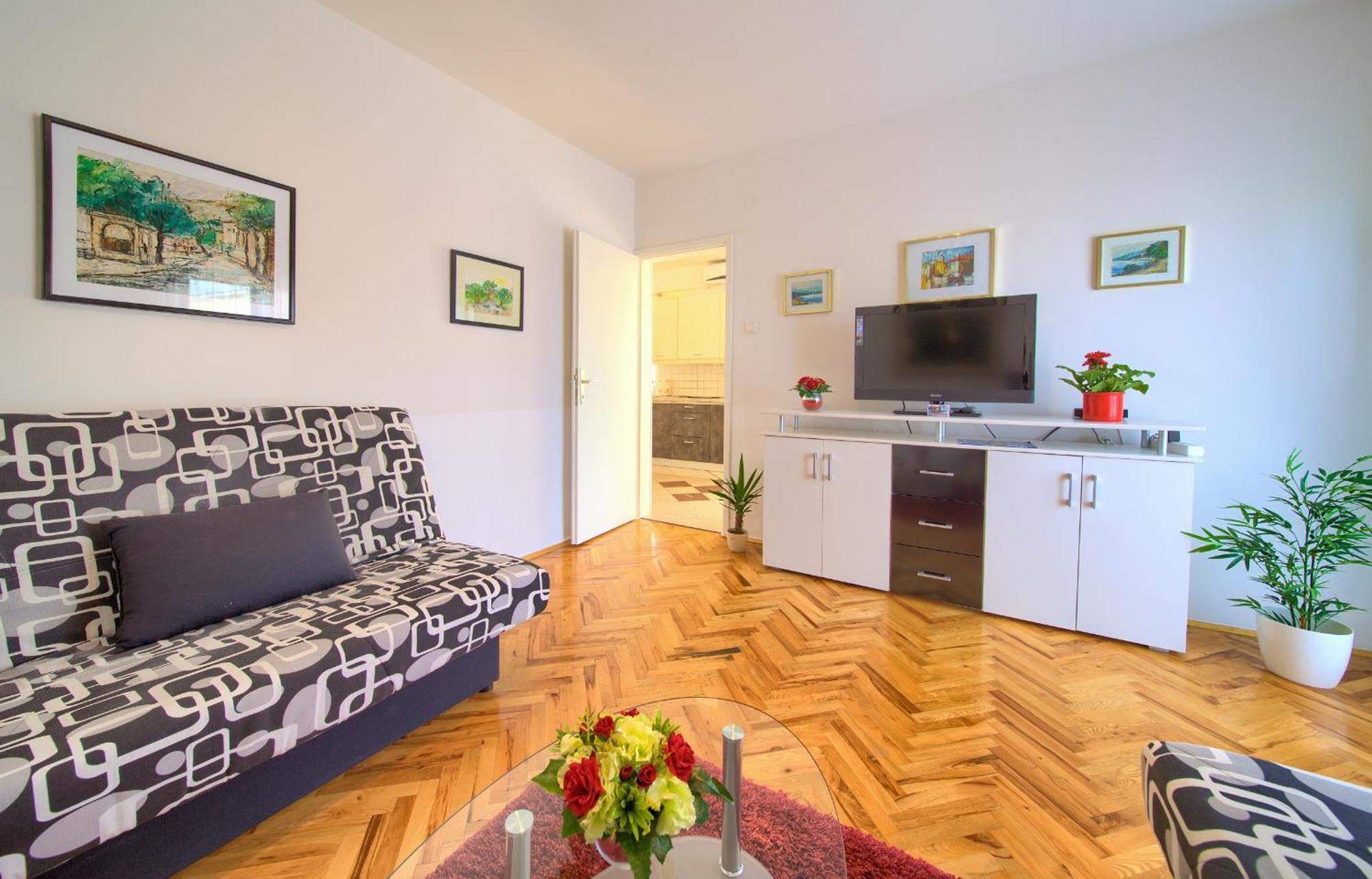 Apartments Kremenici Малинска Экстерьер фото