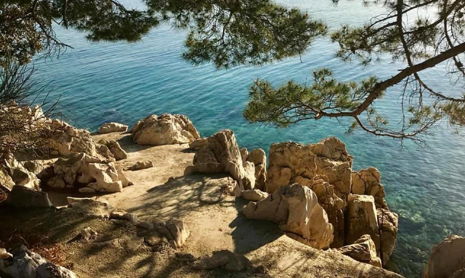 Apartments Kremenici Малинска Экстерьер фото