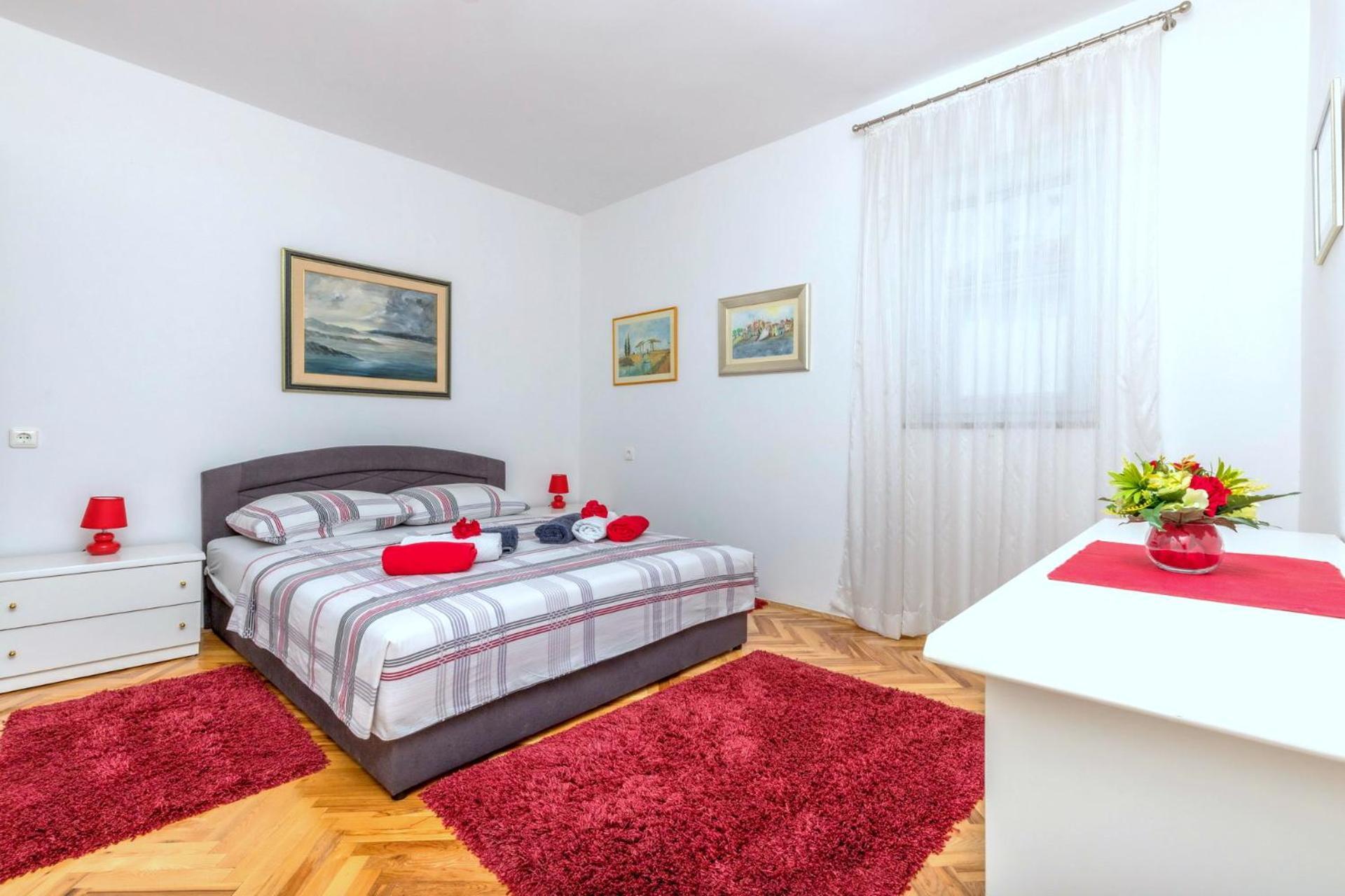Apartments Kremenici Малинска Экстерьер фото