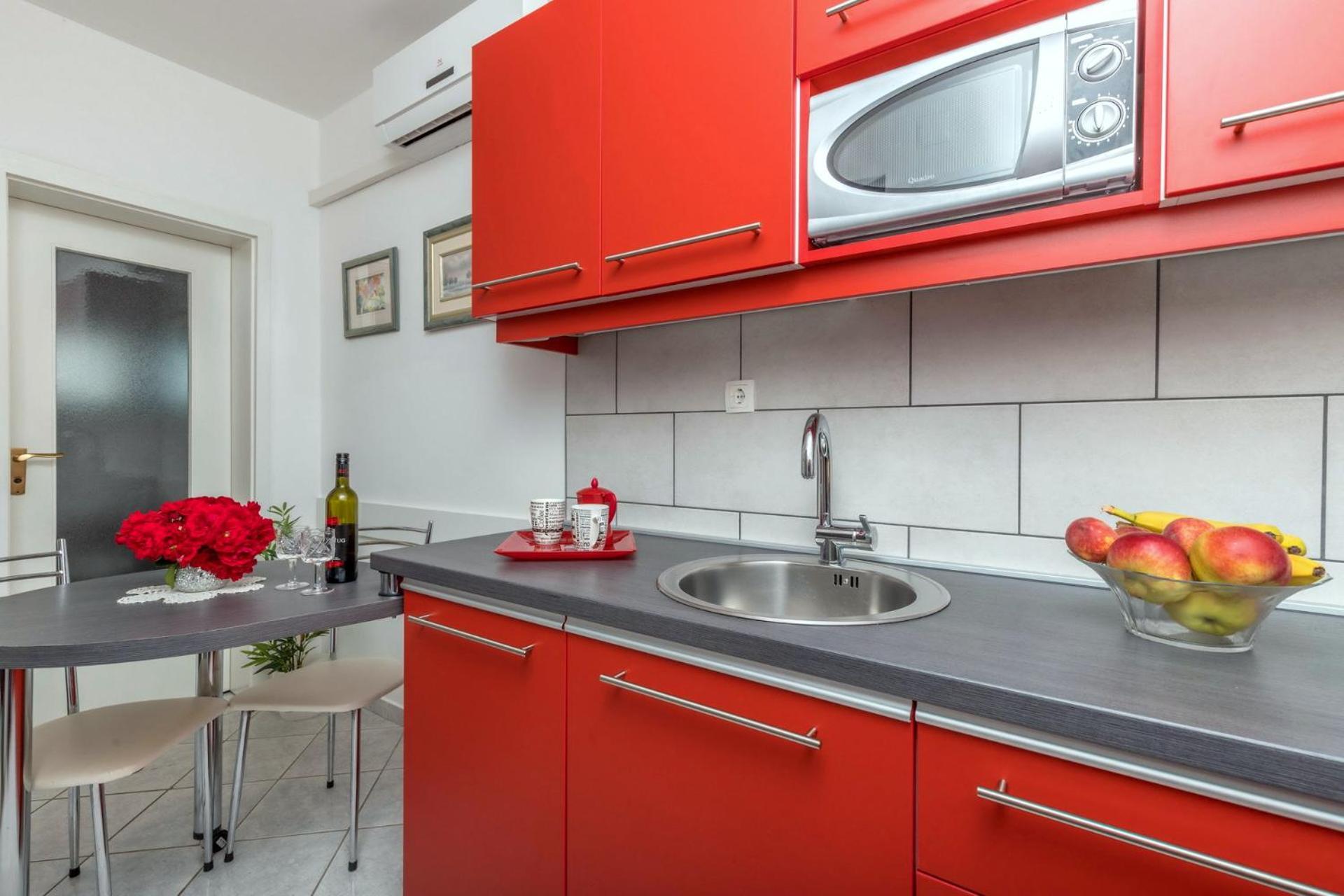 Apartments Kremenici Малинска Экстерьер фото