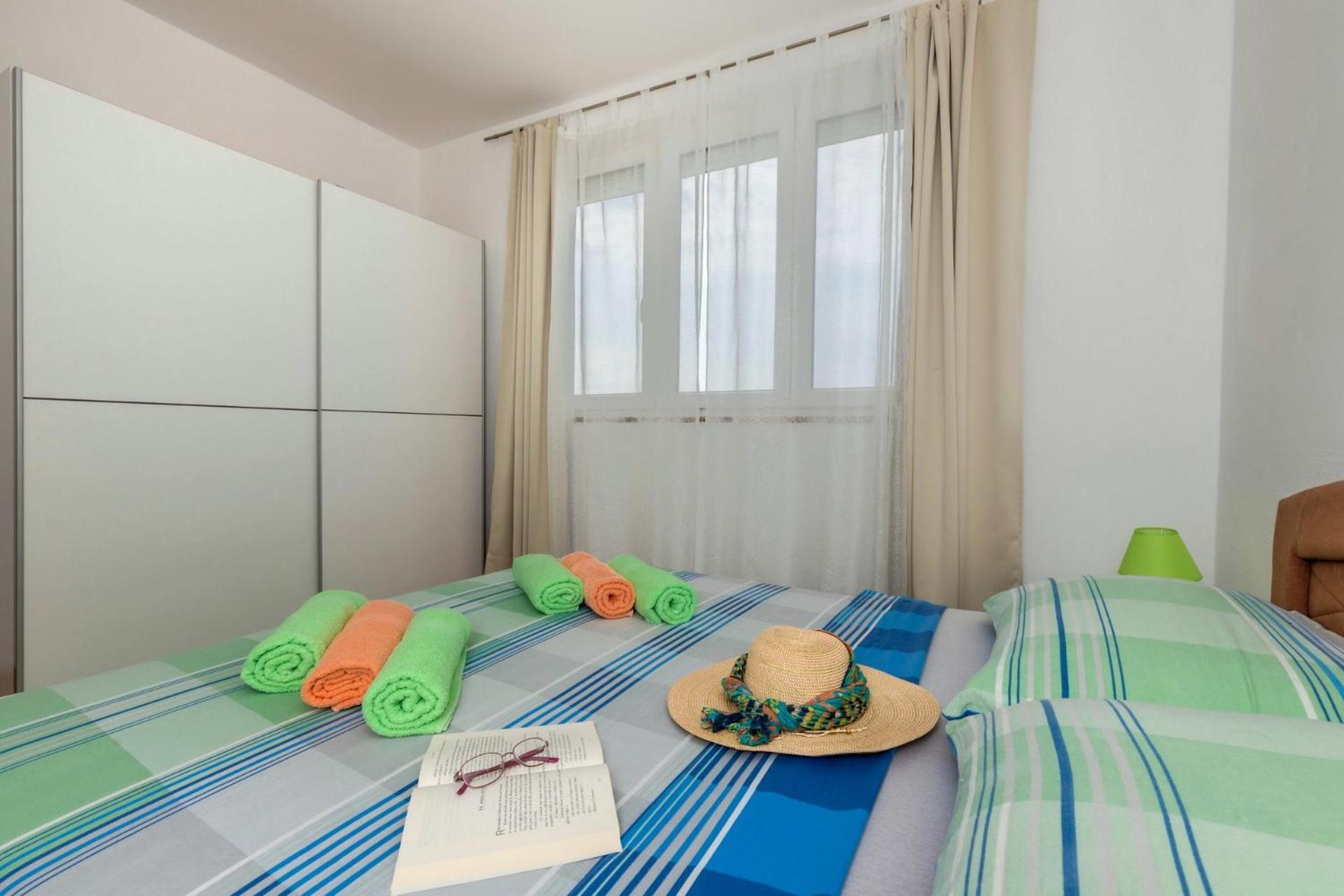 Apartments Kremenici Малинска Экстерьер фото