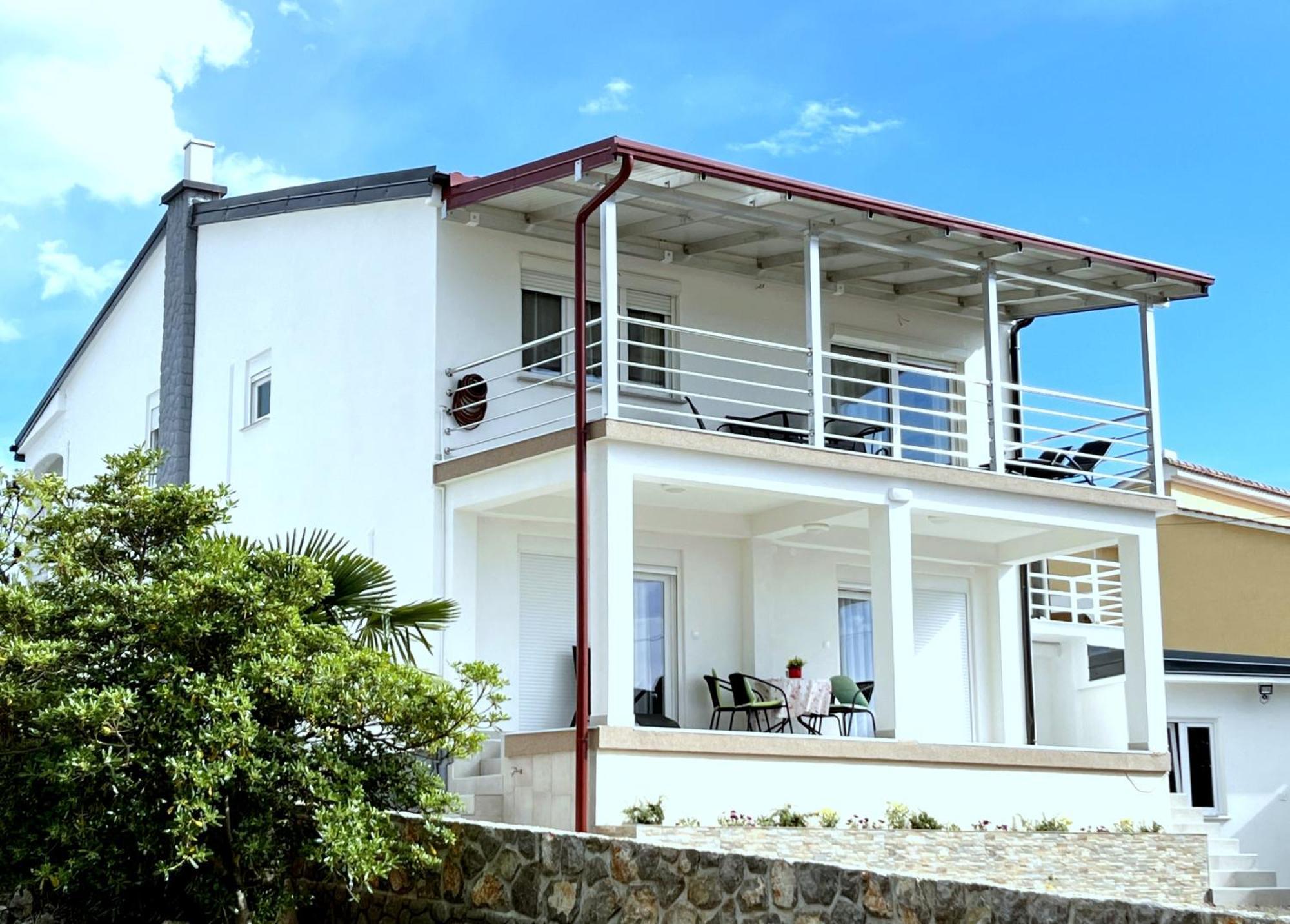 Apartments Kremenici Малинска Экстерьер фото